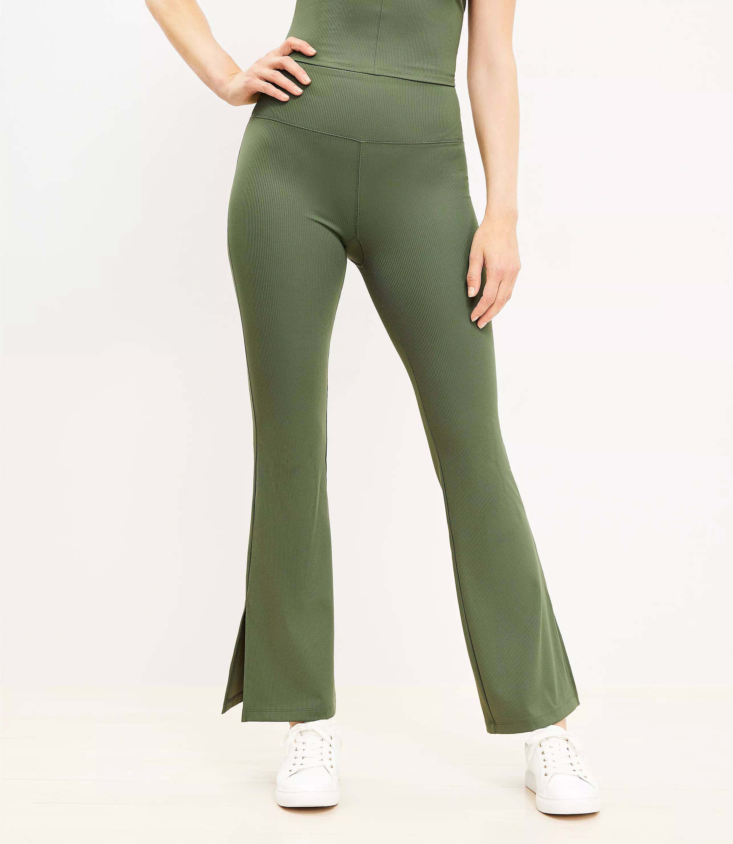 Lou & Grey Softsculpt Side Slit Flare Leggings | LOFT