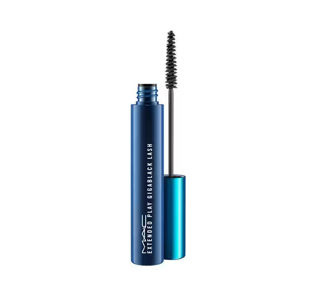 Extended Play Gigablack Lash Mascara | MAC Cosmetics - Official Site | MAC Cosmetics (UK)
