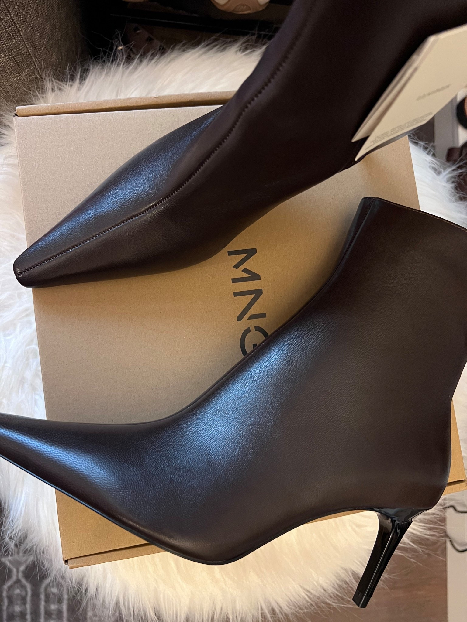 The toe on these Mango boots is straight 🔥