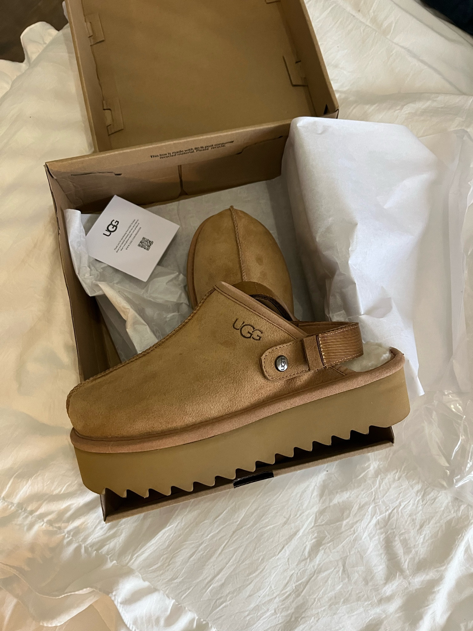 Ugg Fuzzy Lanah Clog 🐻

#LTKcanada #LTKwinter #LTKstyletip