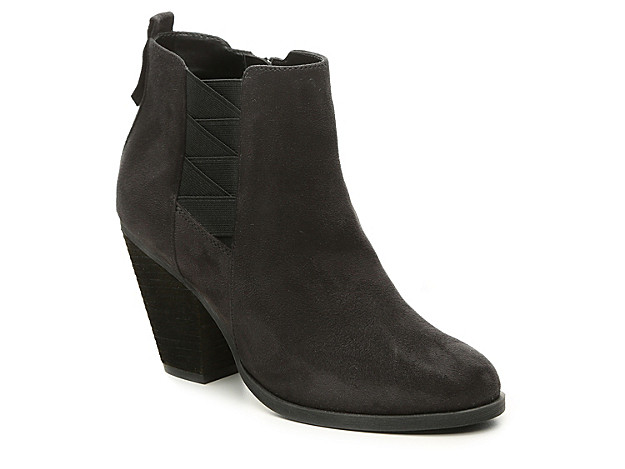 Mix No. 6 Vincee Chelsea Boot - Women's - Black | DSW