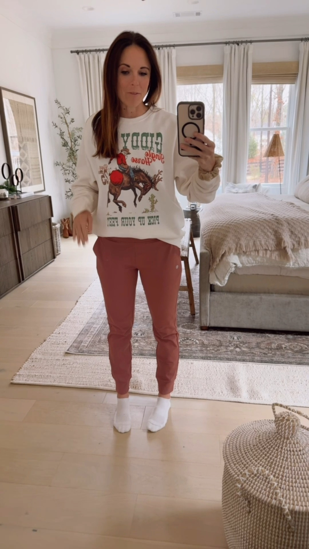 The most comfortable, Amazon fleece line joggers… These are perfect for the winter or for layering! ❄️ I live outside during the winter so I have these in three different colors and counting 🤍 

#LTKootd #LTKGiftGuide #LTKfitnessgoals