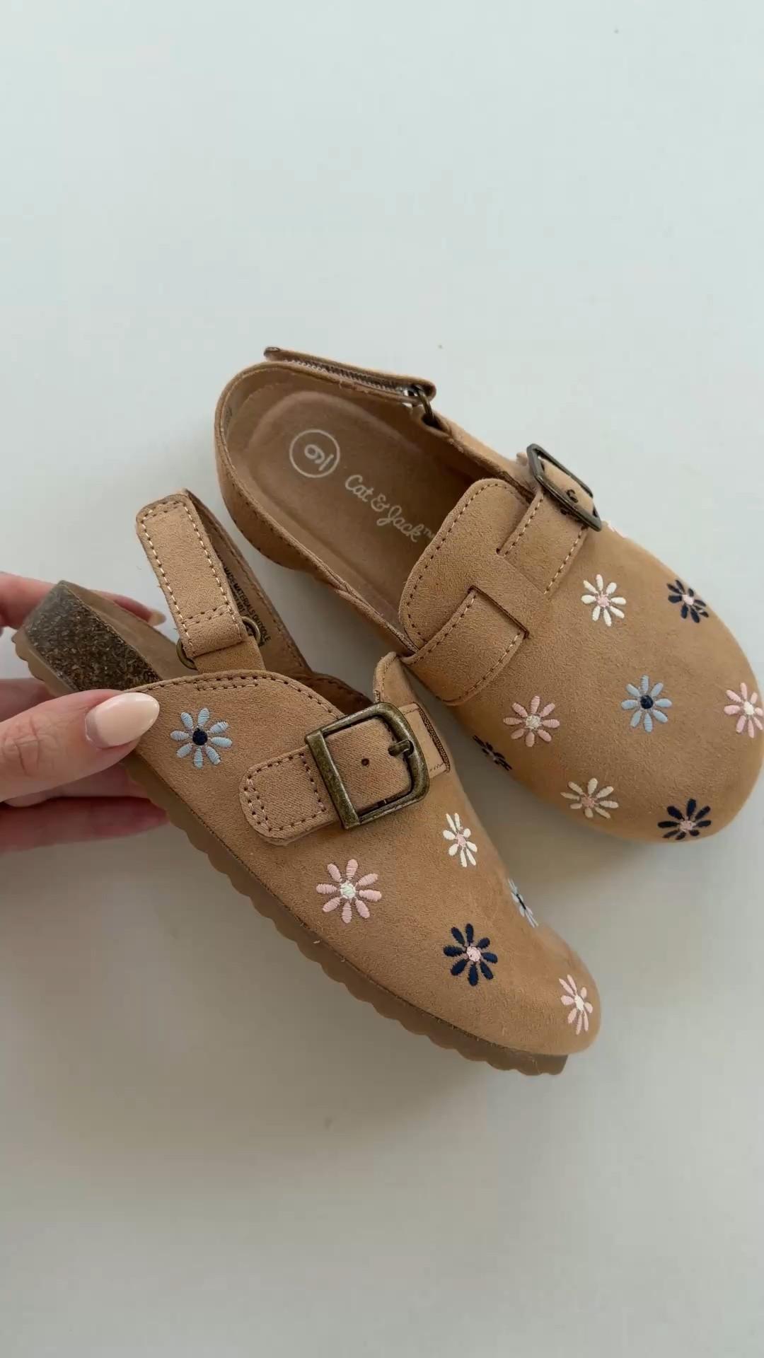 Target kids shoe ON SALE!!

#LTKKids #LTKBaby #LTKSaleAlert