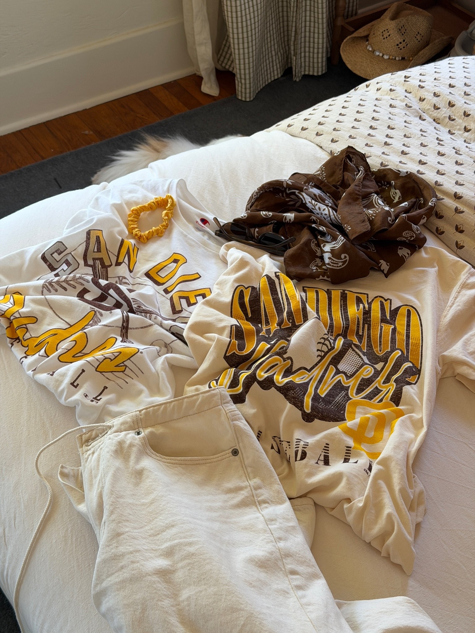 #ad Found the cutest baseball merch at @target!! #targetpartner #mlbfashion

#LTKstorytime