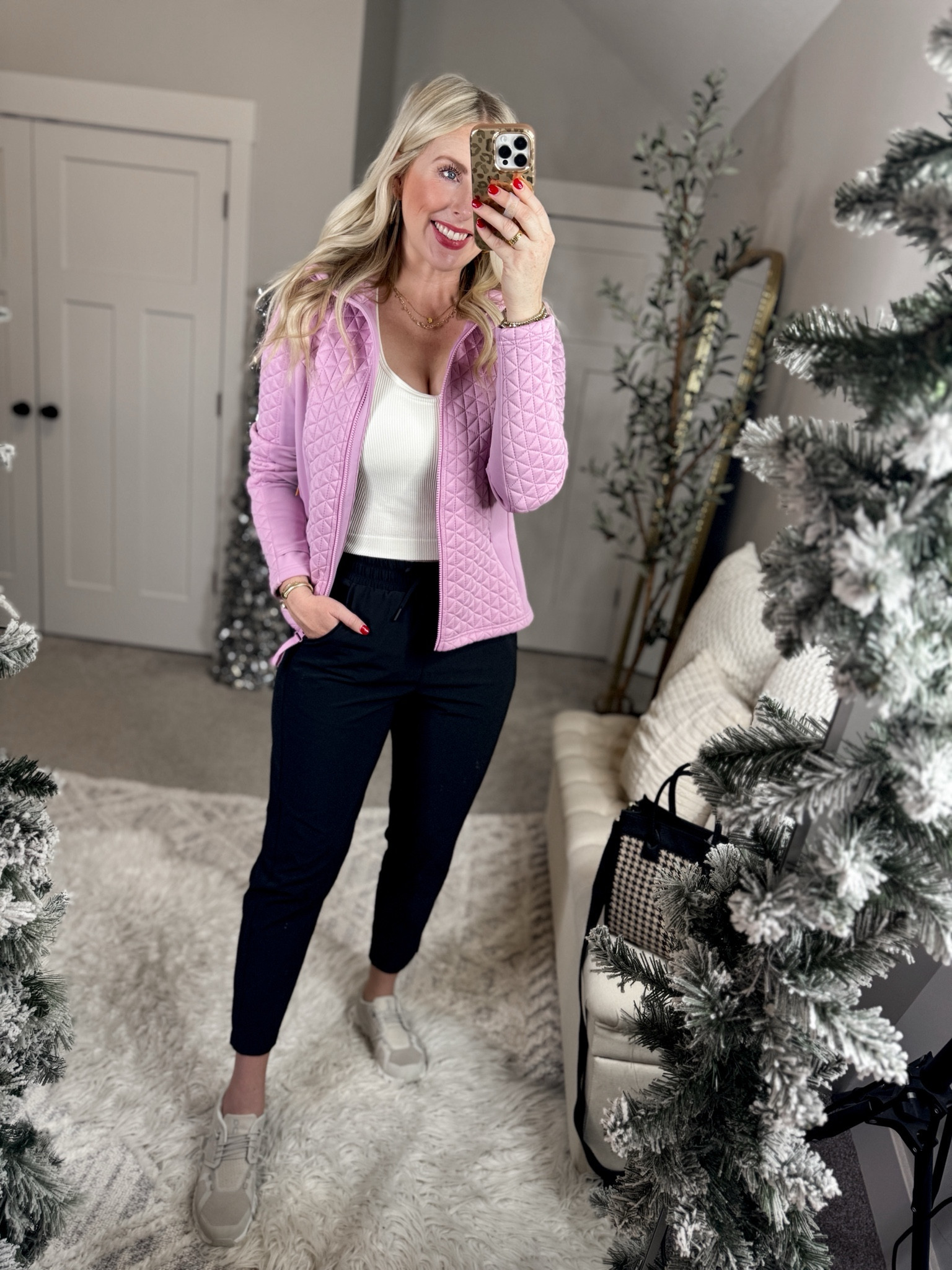 Weekend Walmart wins try on 
Quilted jacket- medium 
Cropped tank- large 

#LTKfindsunder50 #LTKSeasonal #LTKstyletip