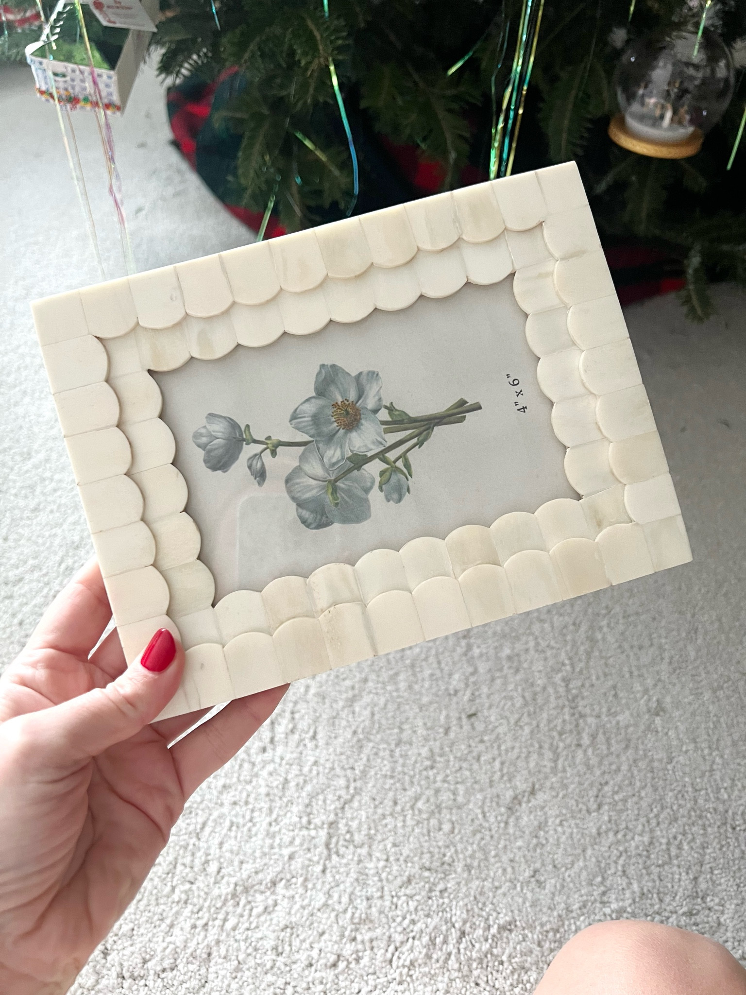 My new scalloped picture frame 
.
.
.
… 

#LTKhome #LTKfamily #LTKfindsunder100