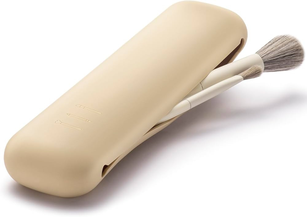 Travel Essentials Makeup Brush Holder, Portable Make Up Brush Organizer Travel Case, Silicone Mak... | Amazon (US)
