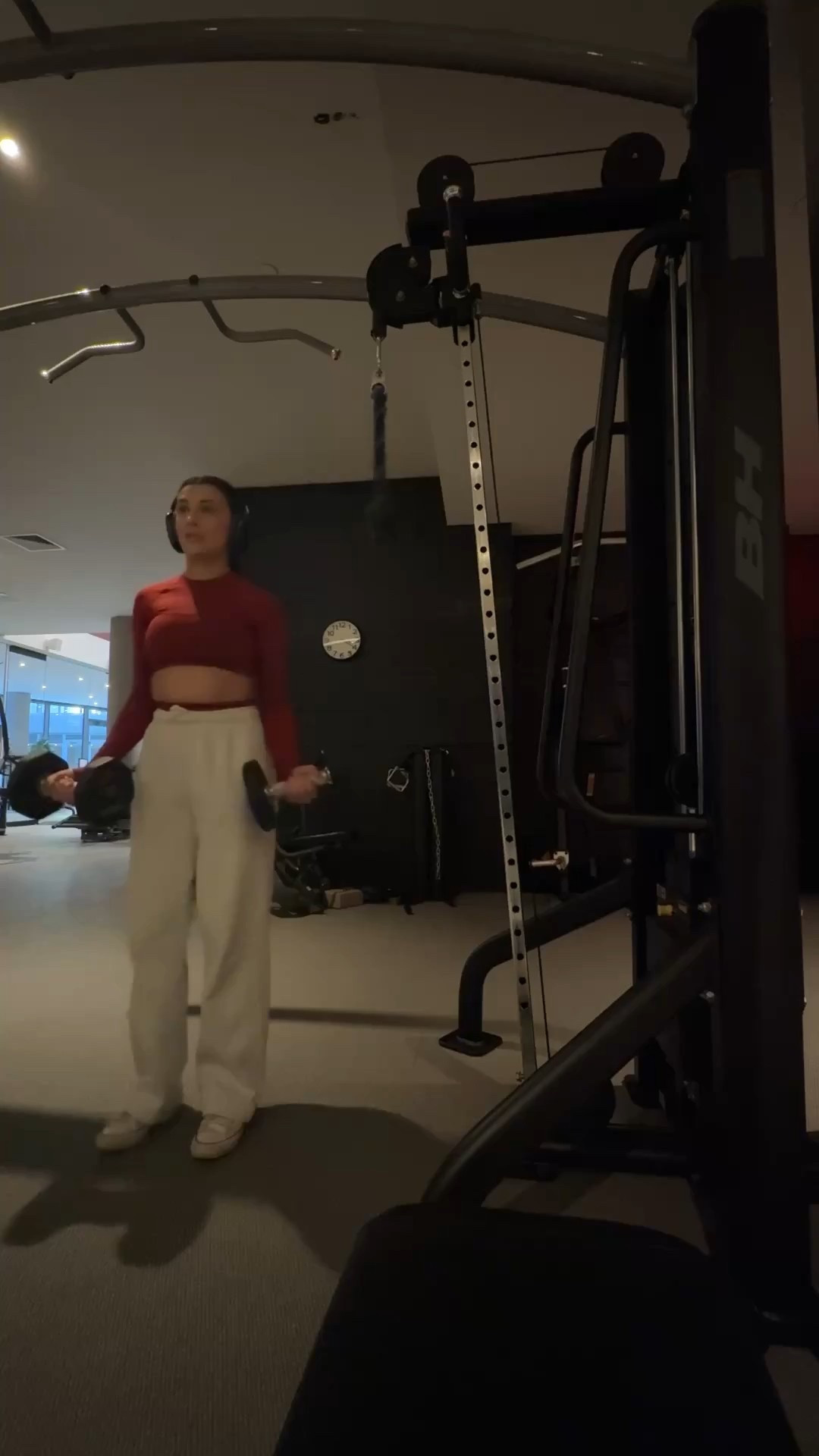 Bicep day = no distractions 💪
Focused on slow reps, good form, and feeling stronger every week. Gym fit linked 🤍

#LTKdayinmylife #LTKfitnessgoals #LTKselfcare