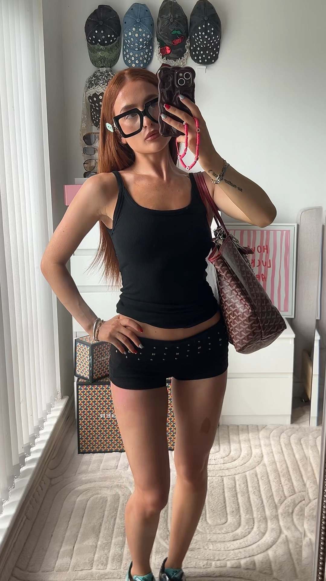 Simple but cute

-OOTD -Airportoutfit -Everydaystyle -Hotpants -Casual -ShopCider

#LTKuk #LTKsummer #LTKpetite