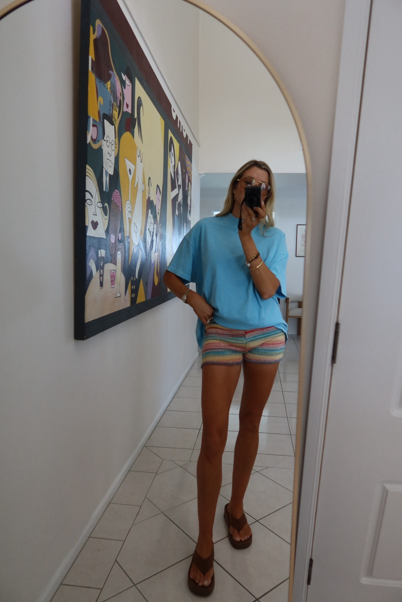 Lounging around in the cutest combination 

Shorts size M
Tshirt size S (oversized) both from Felle 


#LTKshoes #LTKsummer #LTKstyletip