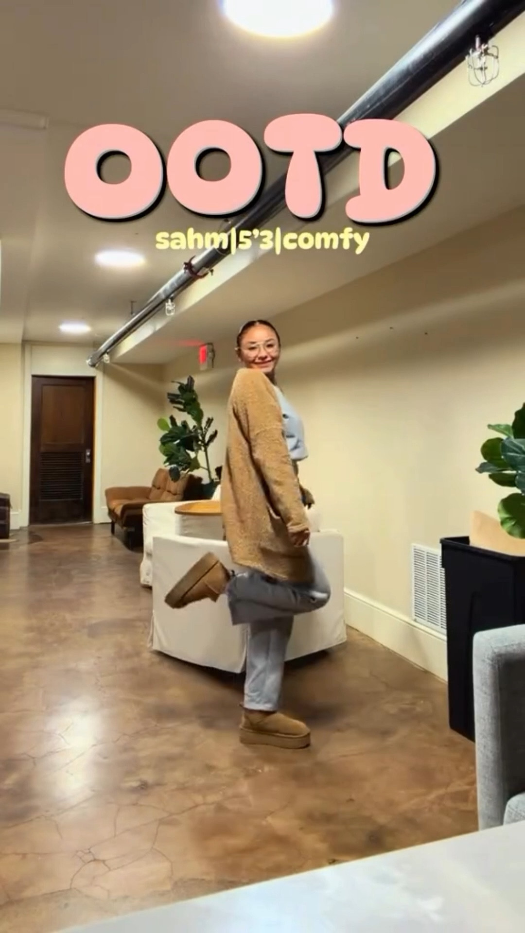  Found the viral sweatpants from Walmart , super comfy!! And cheap! 🧸🧦🎧🧥 
.
.
.
.
.
#comfy #cozy #ootd #outfit #outfits #outfitinspiration #outfitinspo #fitspo #fitcheck #comfyandcute #cozyvibesonly #sahm #mom #momsofinstagram #momootd #sahmstyle