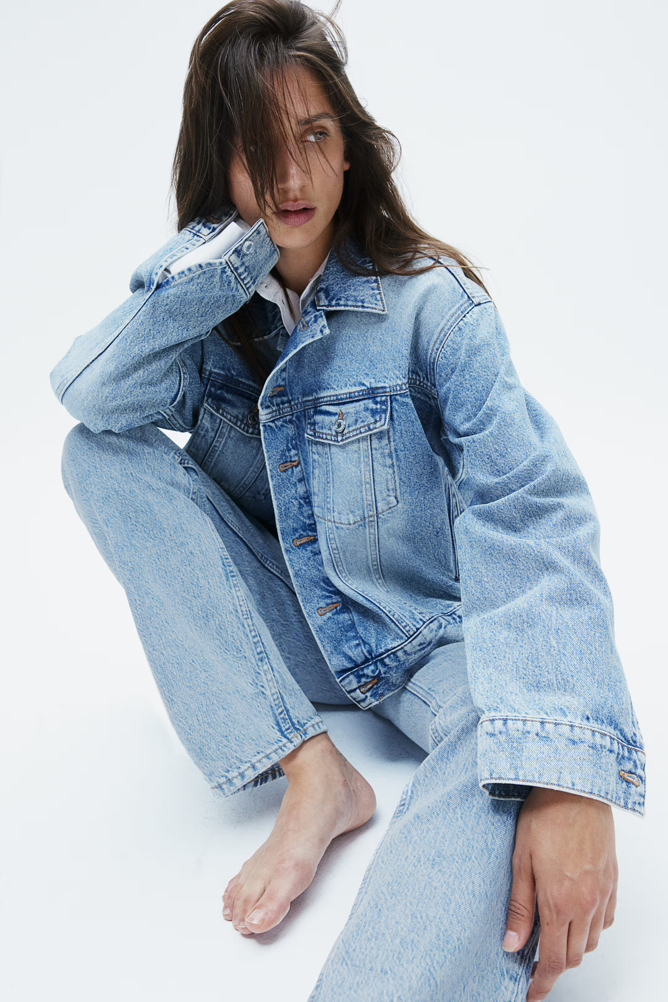 Straight High Jeans | H&M (DE, AT, CH, NL, FI)