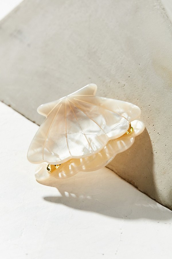 Sea Shell Claw Hair Clip - White at Urban Outfitters | Urban Outfitters (US and RoW)