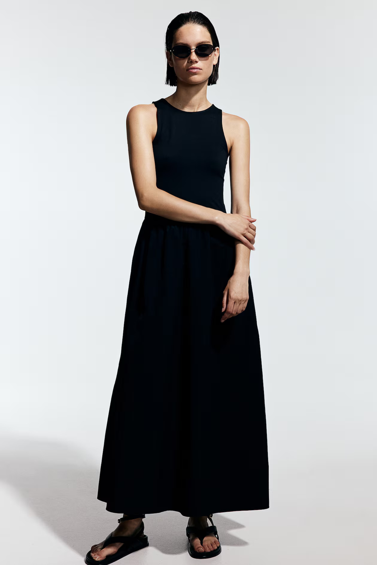 Vestido con vuelo - Negro - MUJER | H&M ES | H&M (FR, IT, ES, PT, BE)