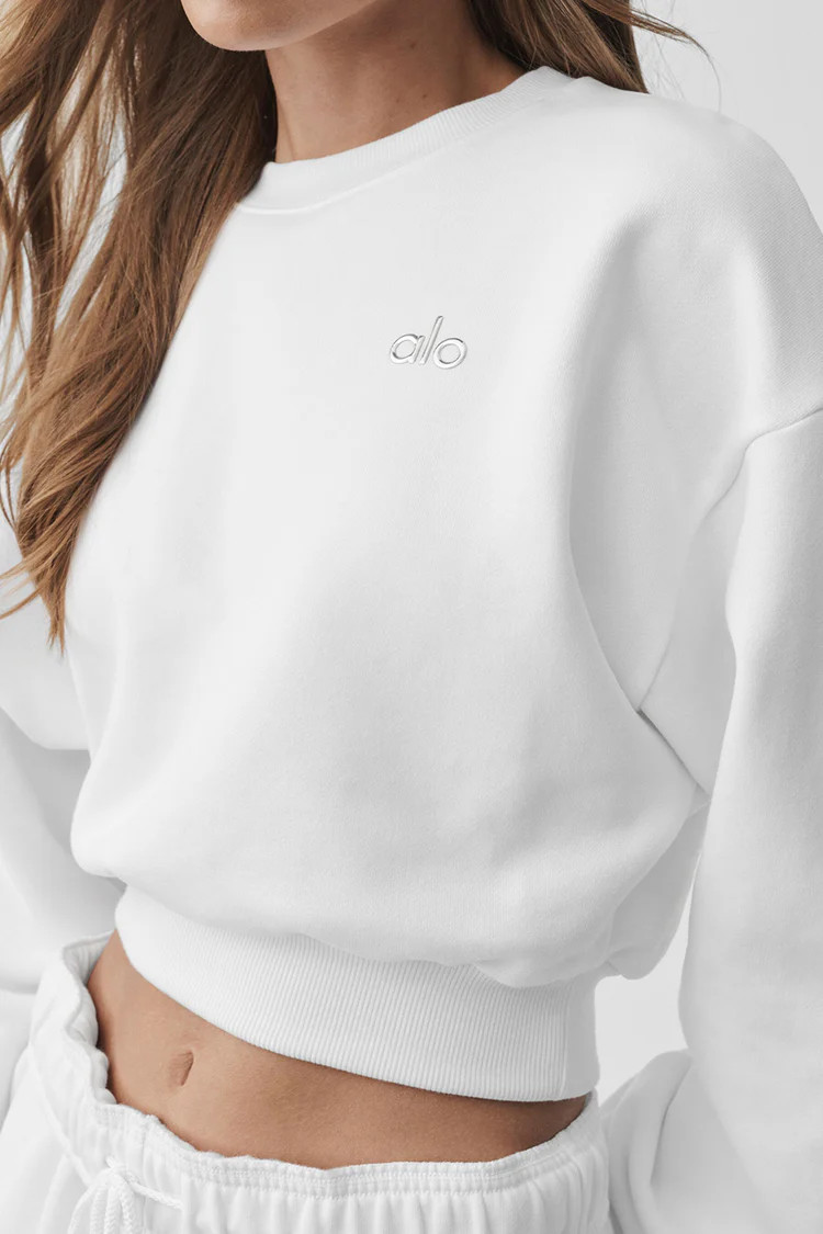 Cropped Accolade Crewneck - Light Provence Blue | Alo Yoga (US)