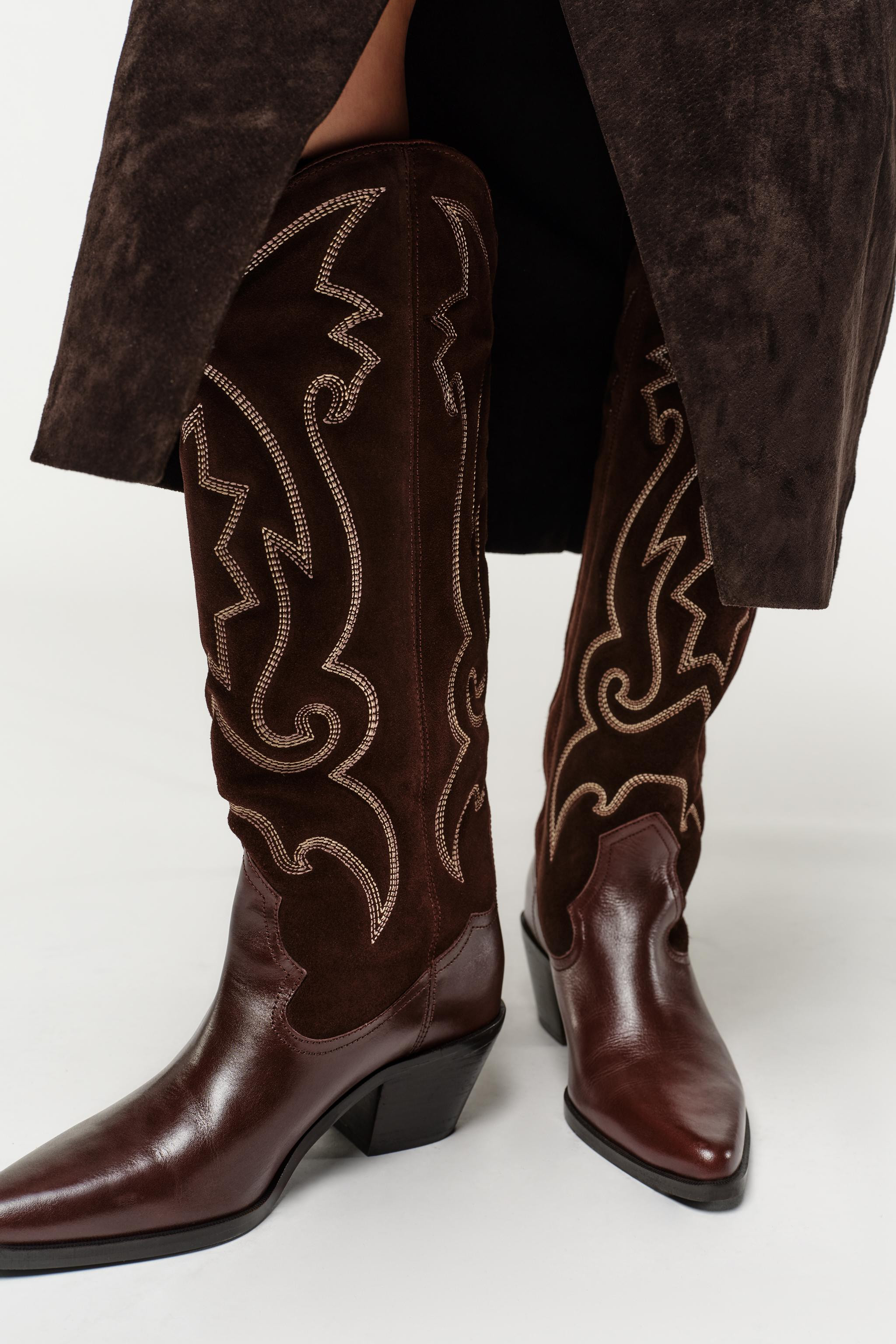 EMBROIDERED LEATHER COWBOY BOOTS | Zara US