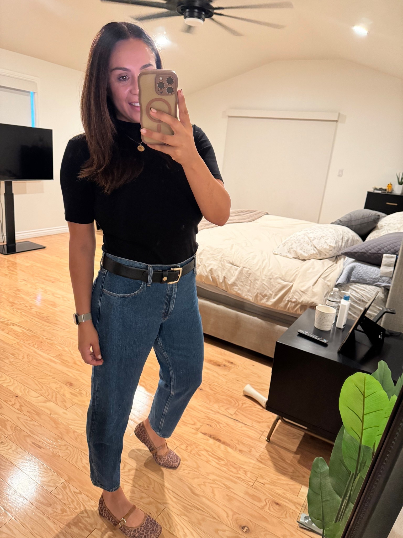 Casual Friday outfit, jeans outfit, fall outfit, jeans, ballet flats, black tee outfit, casual mom outfit  