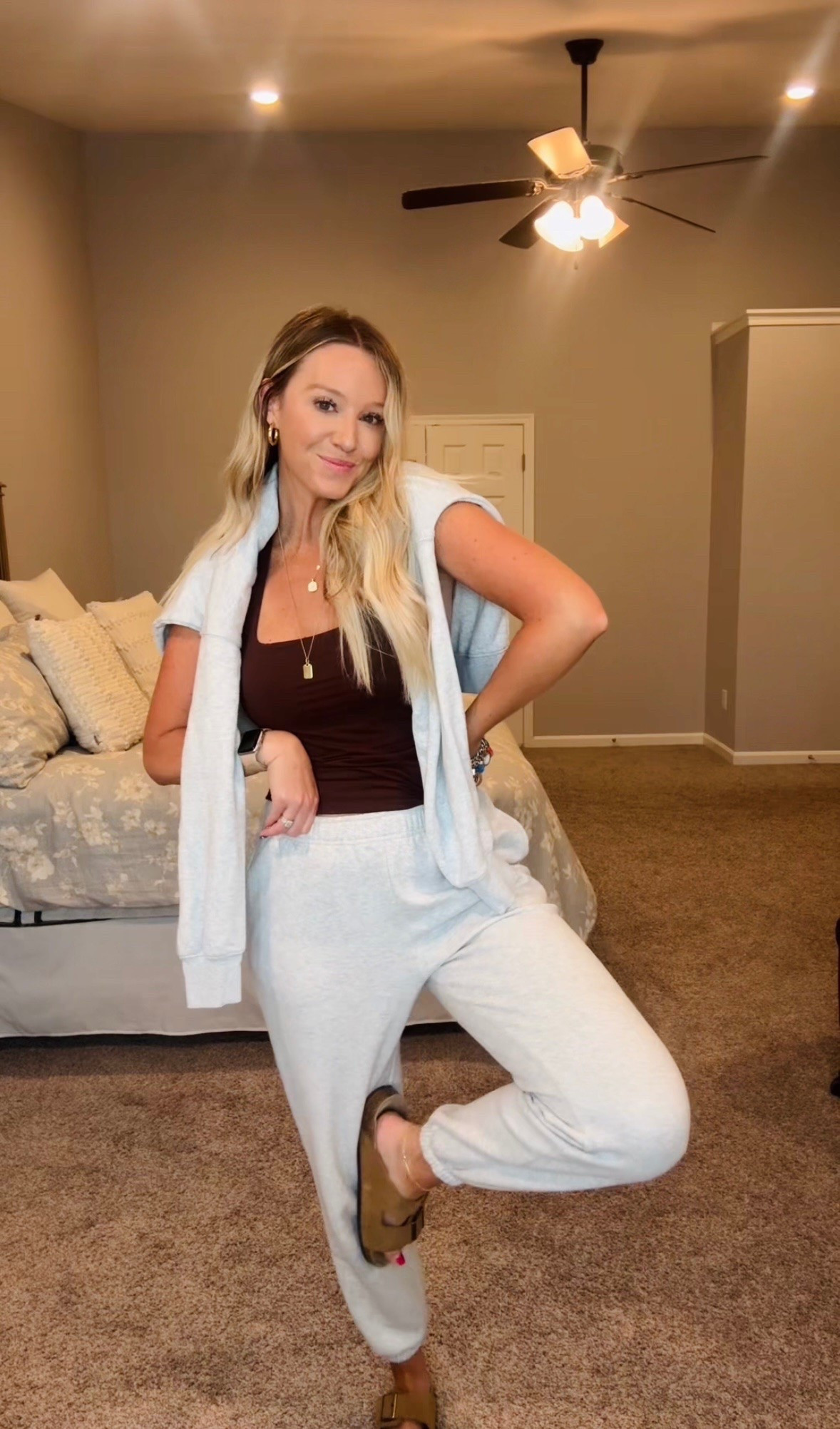 Comfy travel outfit

#LTKootd #LTKmomlife #LTKTravel