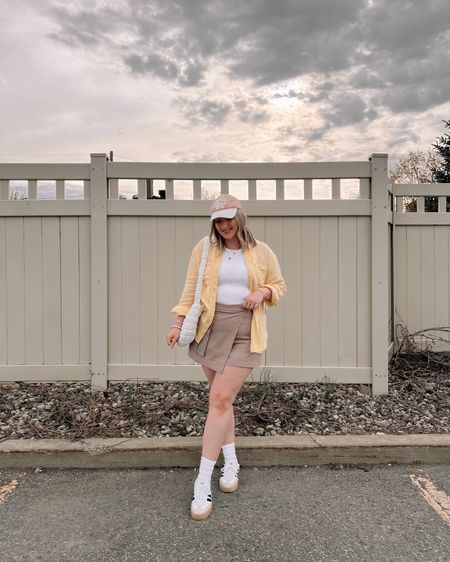 Casual midsize spring outfit - linked similar yellow button up shirts and mini skirts

Spring to summer outfits, pop of color outift, adidas sambas


#LTKmidsize #LTKstyletip #LTKSeasonal