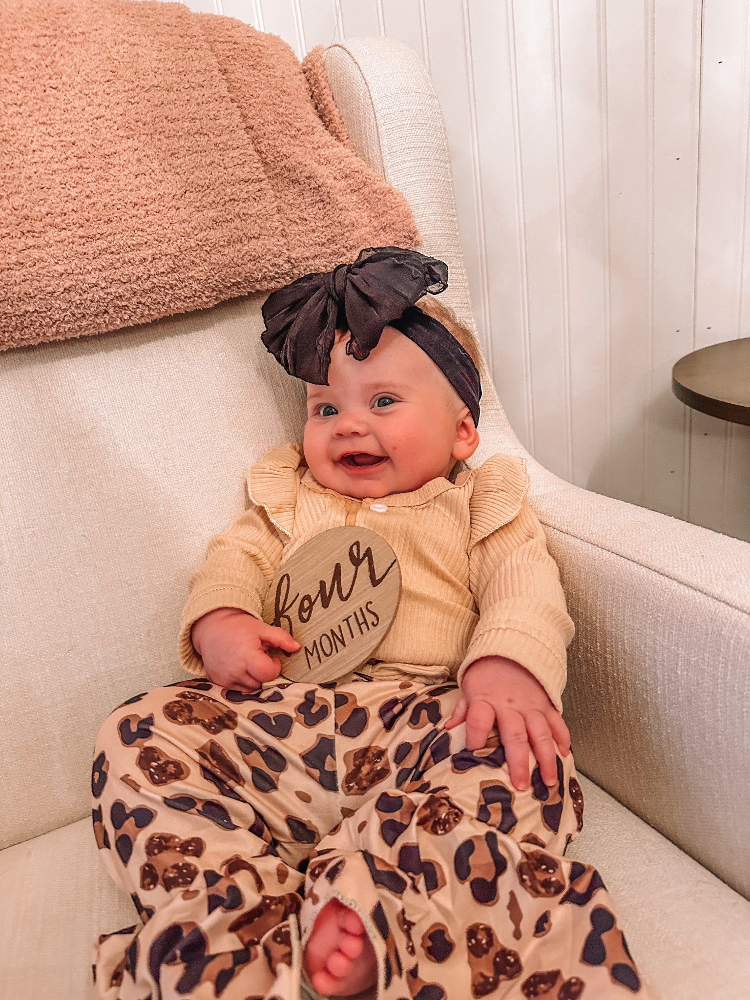 obsessed with her 4 month outfit look!! 

#LTKFamily #LTKSaleAlert #LTKBaby