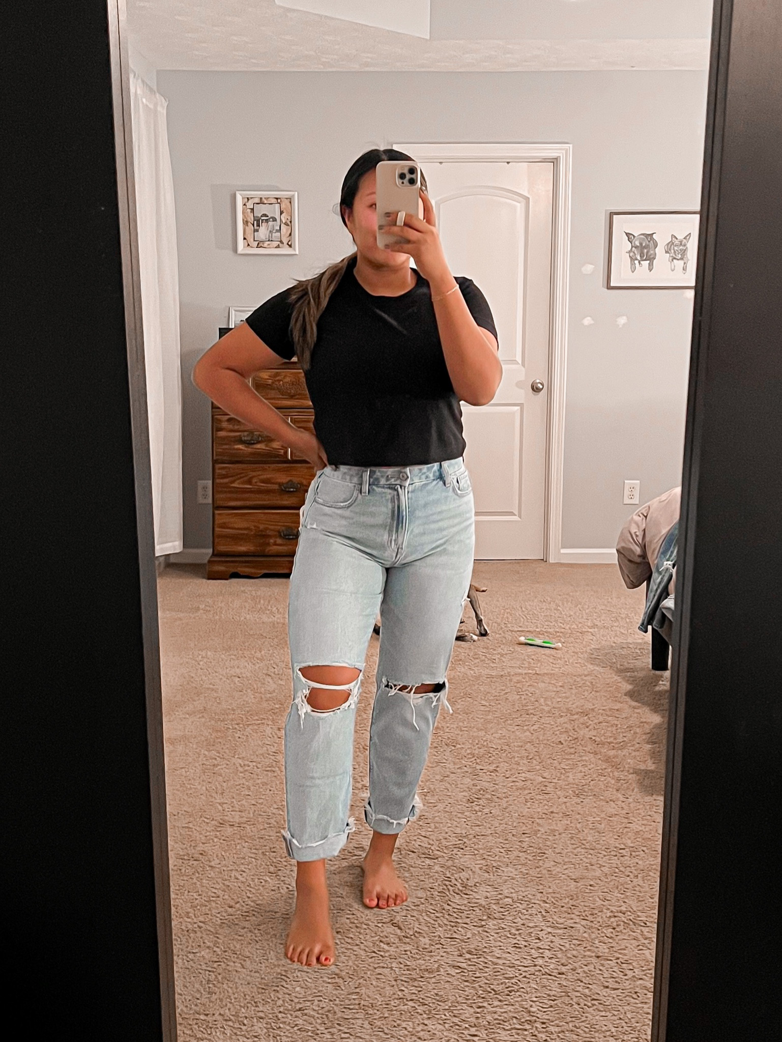 American Eagle mom jeans are my fave and they’re on sale! 

#LTKfindsunder50 #LTKsalealert #LTKSale