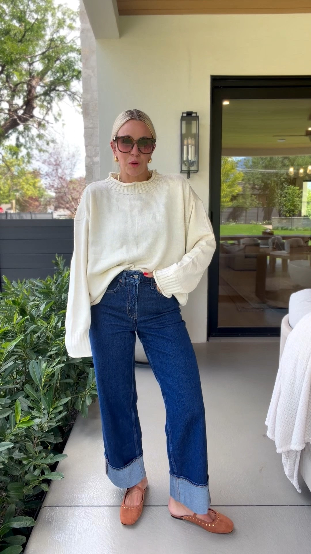 The perfect cream sweater!

#LTKgrwm #LTKmomlife #LTKootd
