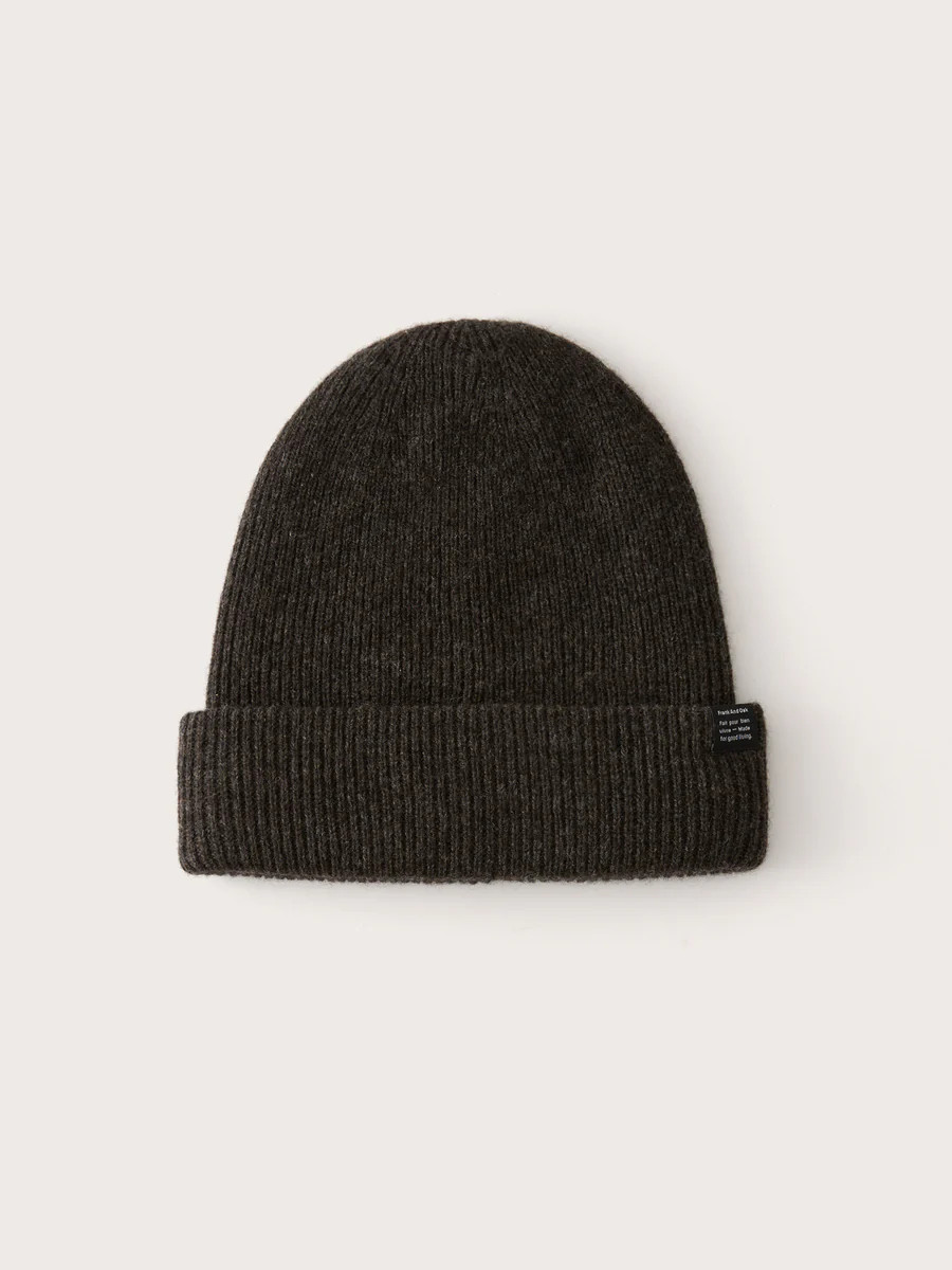 The Yak Wool Beanie in Charcoal | Frank And Oak