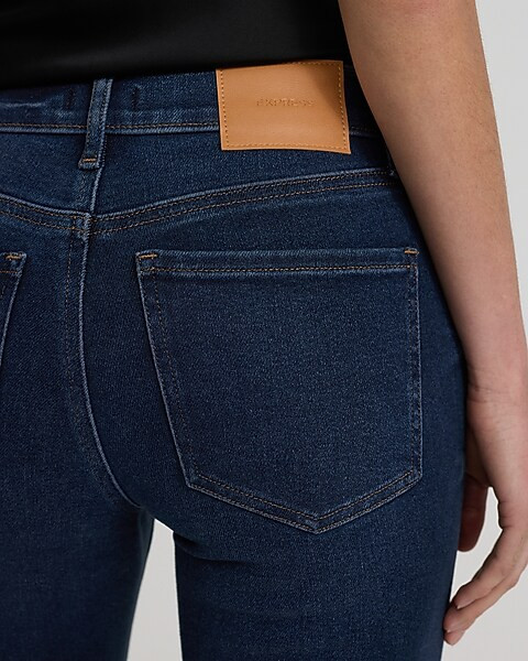 Mid Rise Dark Wash Hyper Sculpt '70s Flare Jeans | Express