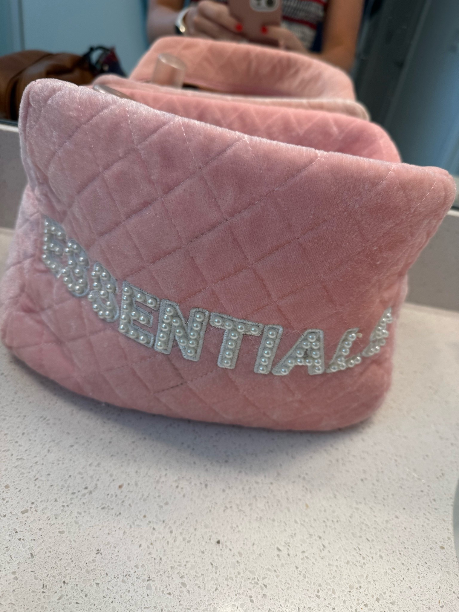 I am so happy I started using cubes and pouches for all of my toiletries and make up when traveling! This cube from KenzKustomz is one of my favorites! I got it in a set and they are having a major sale you don’t want to miss right now! Happy shopping! @KenzKustomz

#LTKSaleAlert #LTKTravel #LTKHome