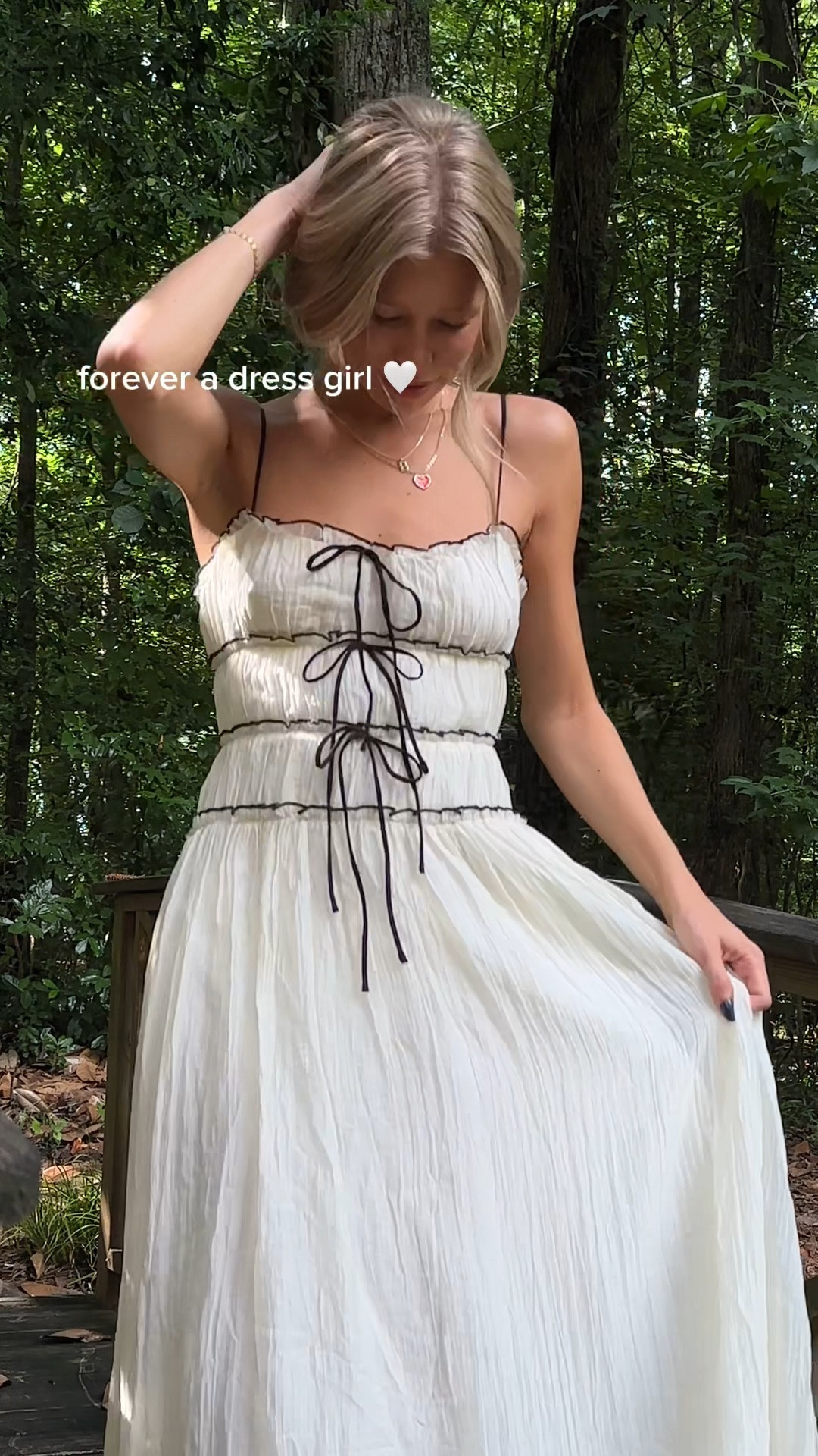 discount SIENNA10 !! the bows!! are you kidding me!! #summertime #dresses #fortunateone #ootd 
