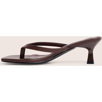 Everlast Chocolate Brown Thong Flip Flop Heels | Public Desire