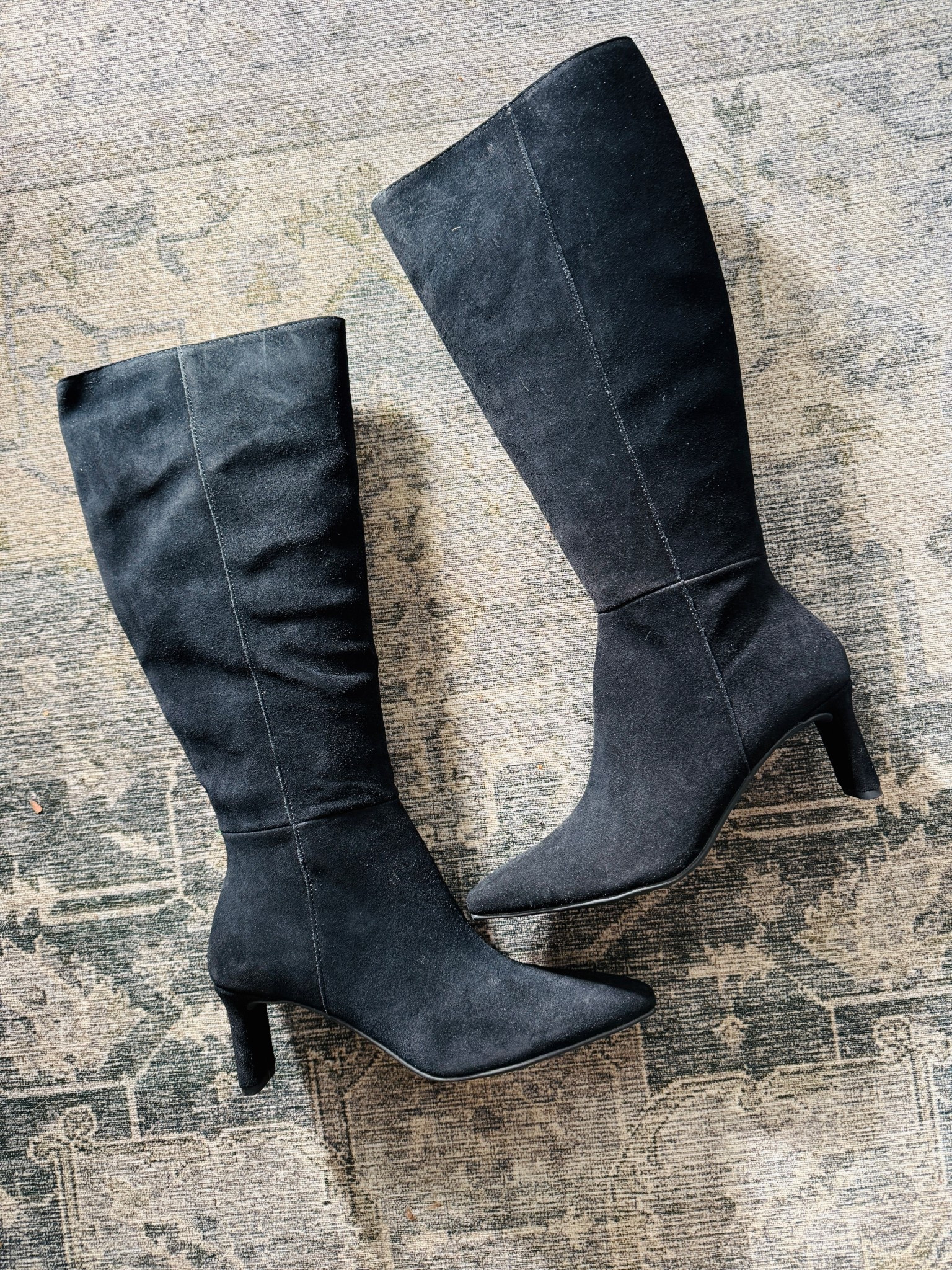 Suede Boots #dsw 

#LTKOver40