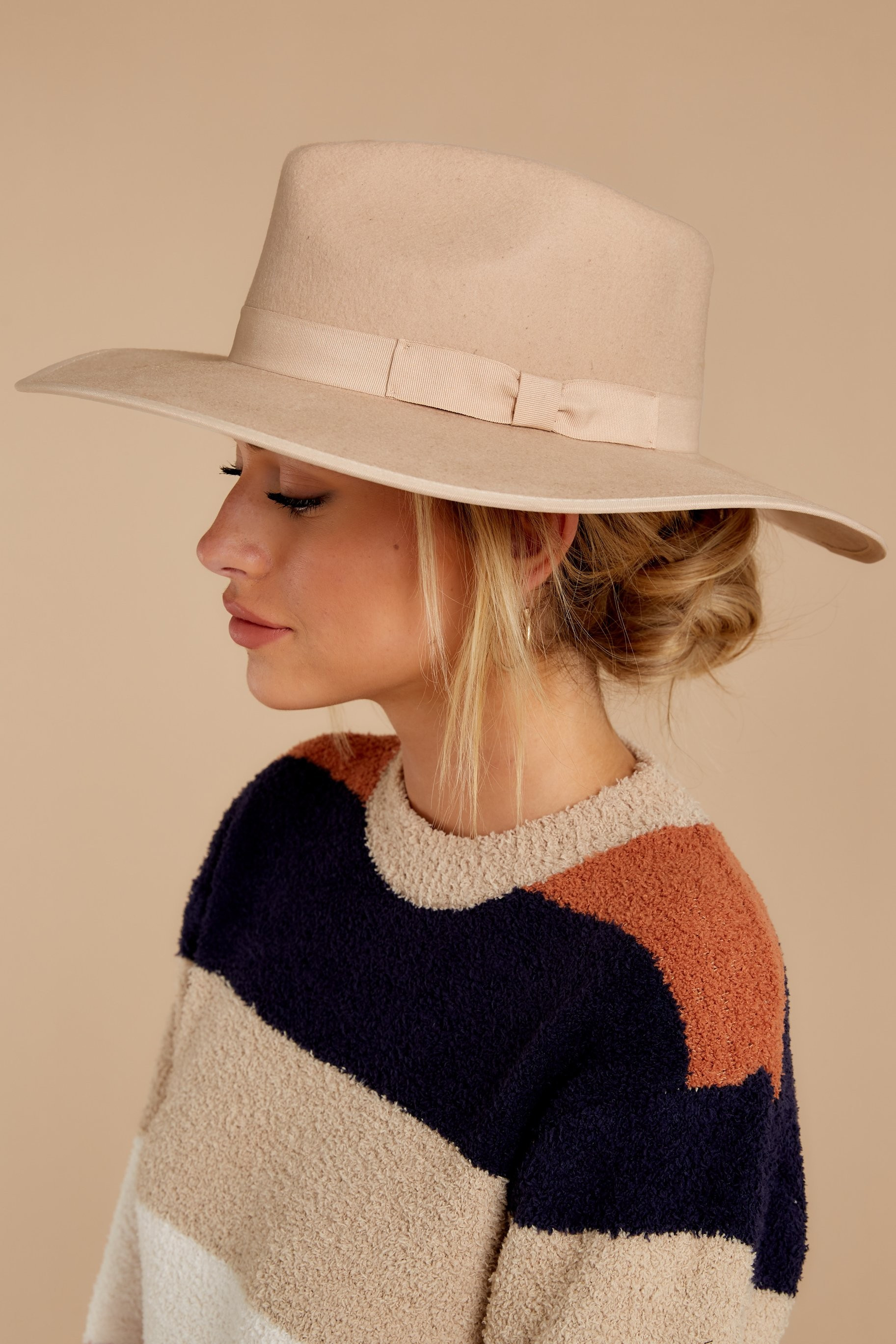 Under Cover Cream Hat | Red Dress 