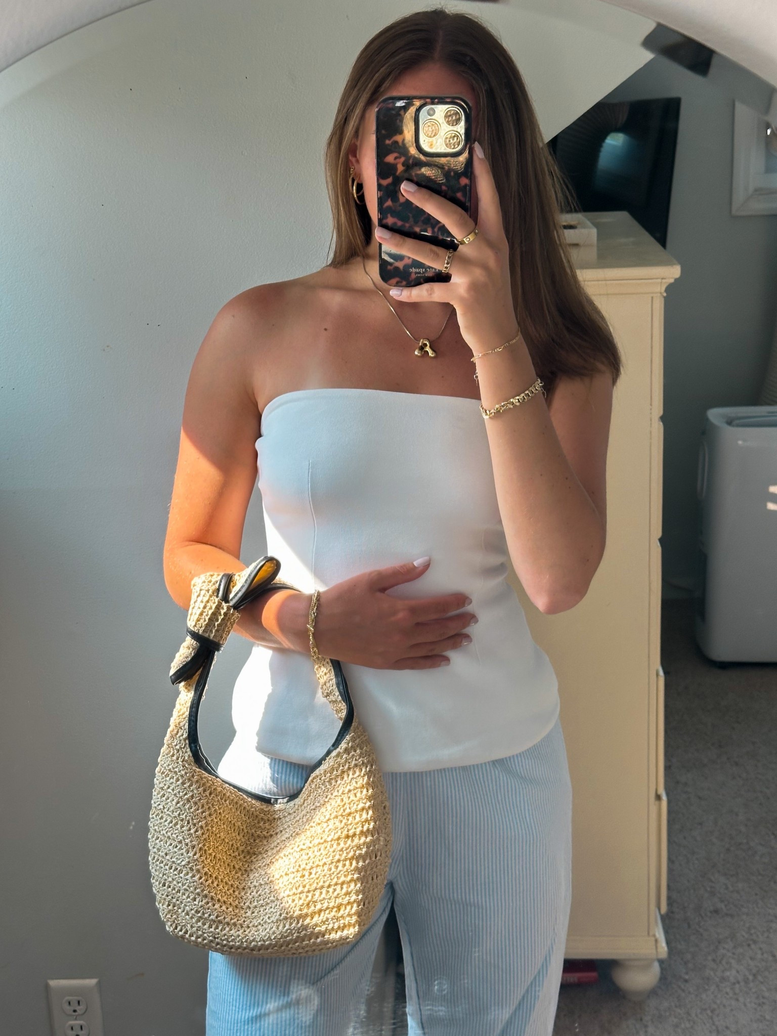 Crochet Bag | Linen Pants | Summer Outfits | Girls Night Out Outfit | Outfit Inspo | Summer Outfit Inspo | Woven Straw Bag