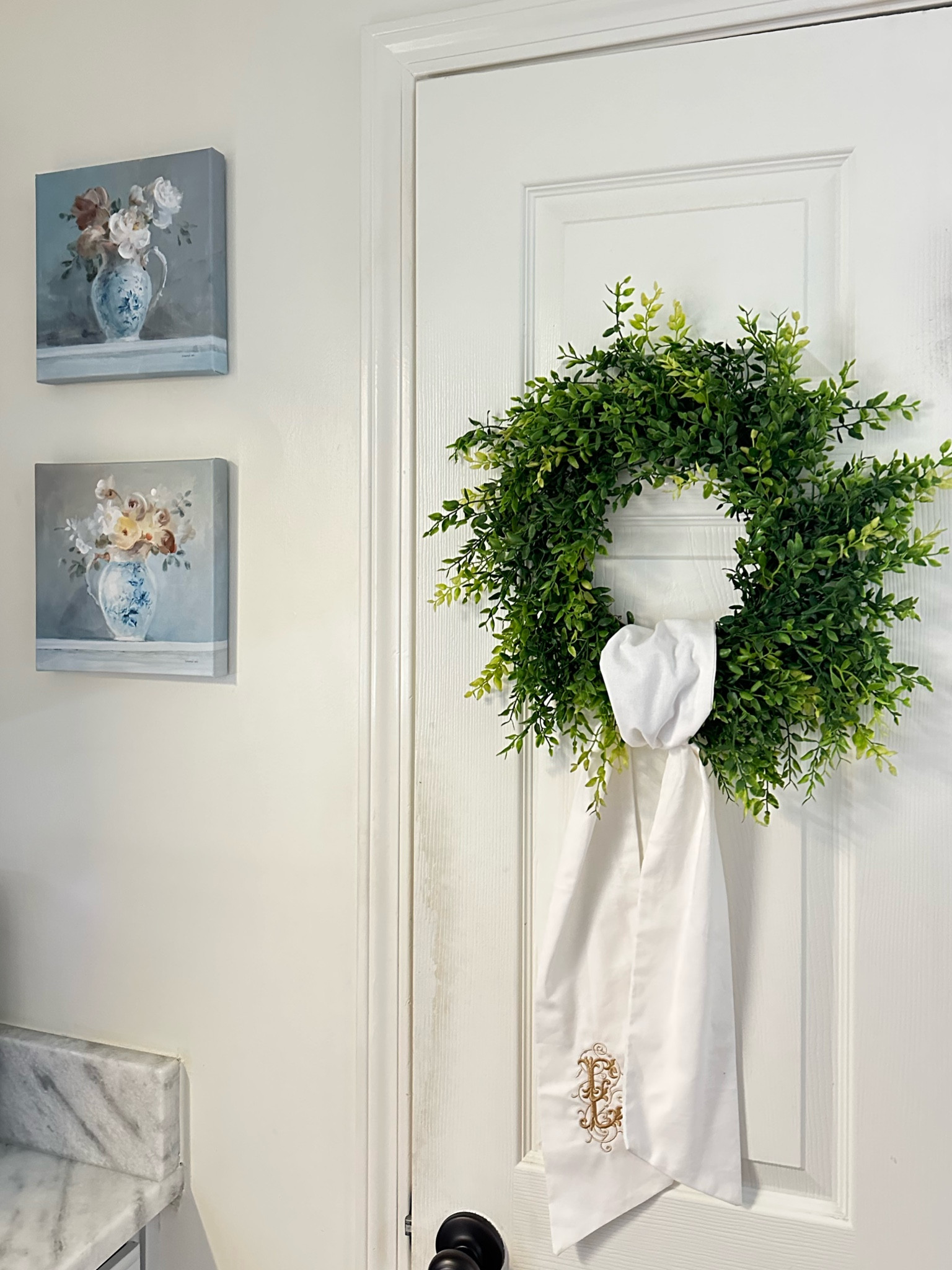 Grandmillennial wall art home decor
Chinoiserie, coastal grandmother 

These were perfect for this little spot by my pantry!

#LTKSpringSale #LTKhome #LTKMostLoved