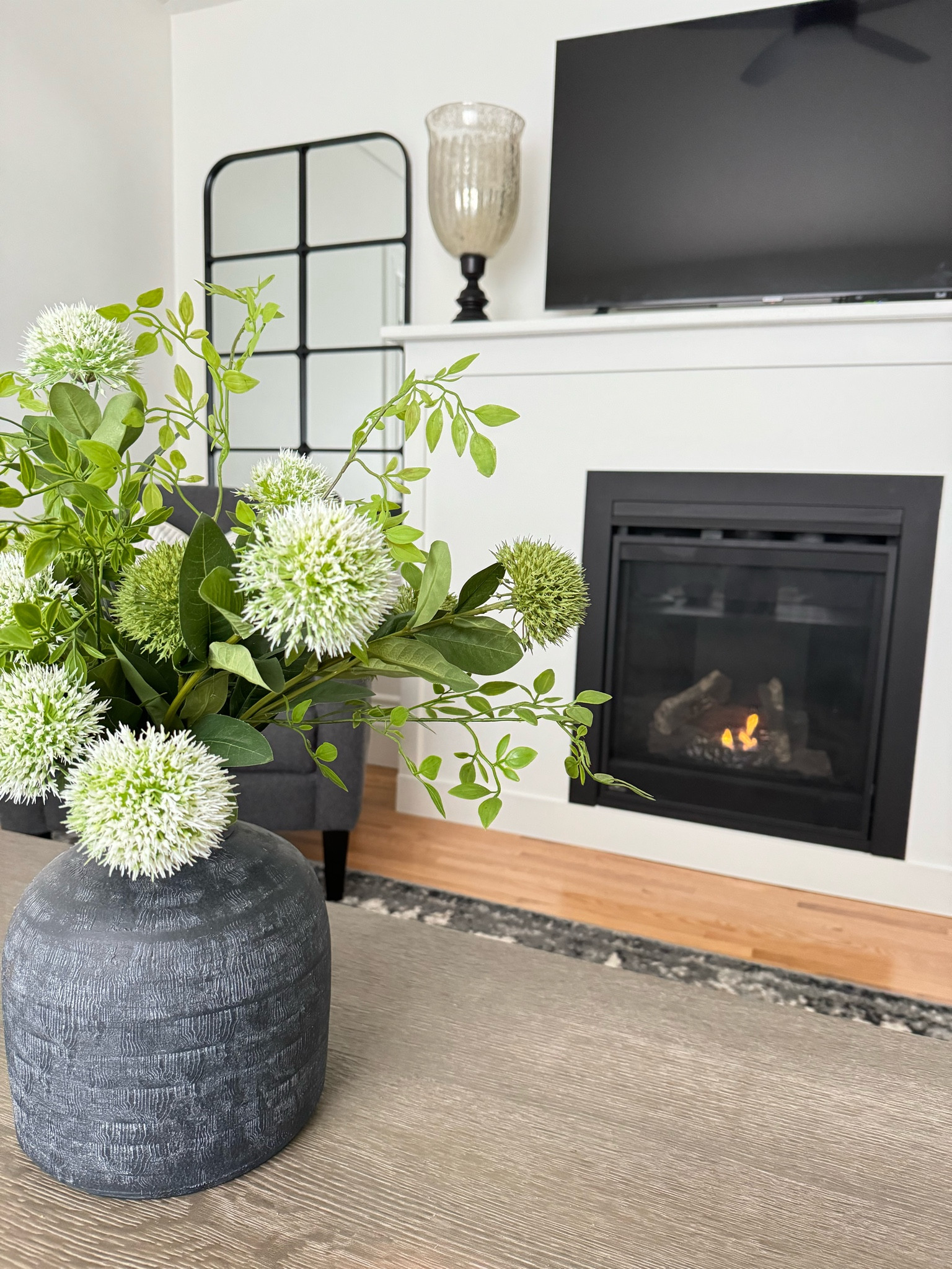 Gorgeous faux spring stems - green and white Thistle. Love them in my house. Wish I bought more!

#LTKSpringSale #LTKSeasonal #LTKhome