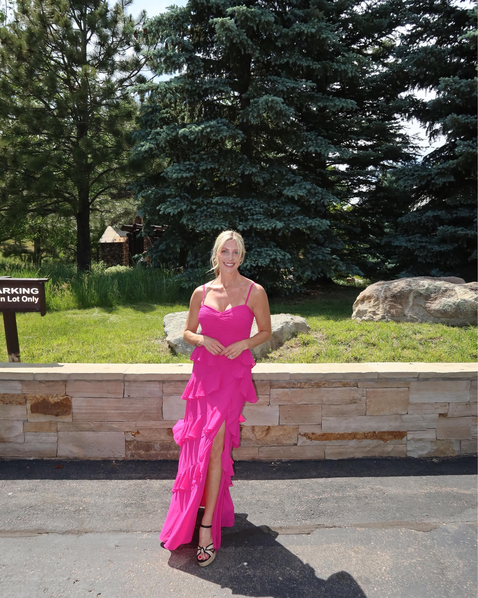 It’s pink!🩷 The most perfect wedding guest dress there ever was!
.
.
.
#styleover40 #stylemepretty #pink #weddingseason #wearconfidence

#LTKWedding #LTKOver40 #LTKootd
