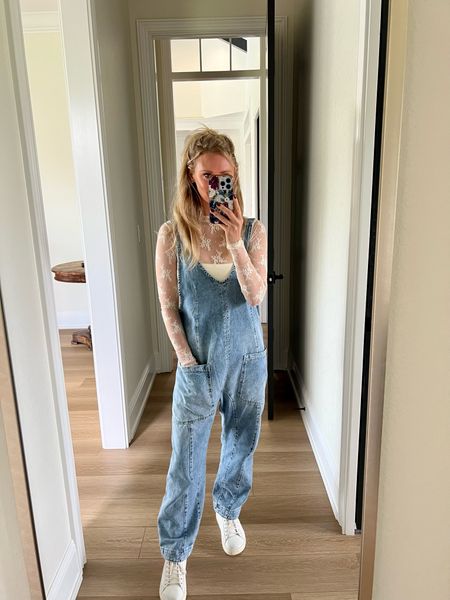 Love me some overalls 