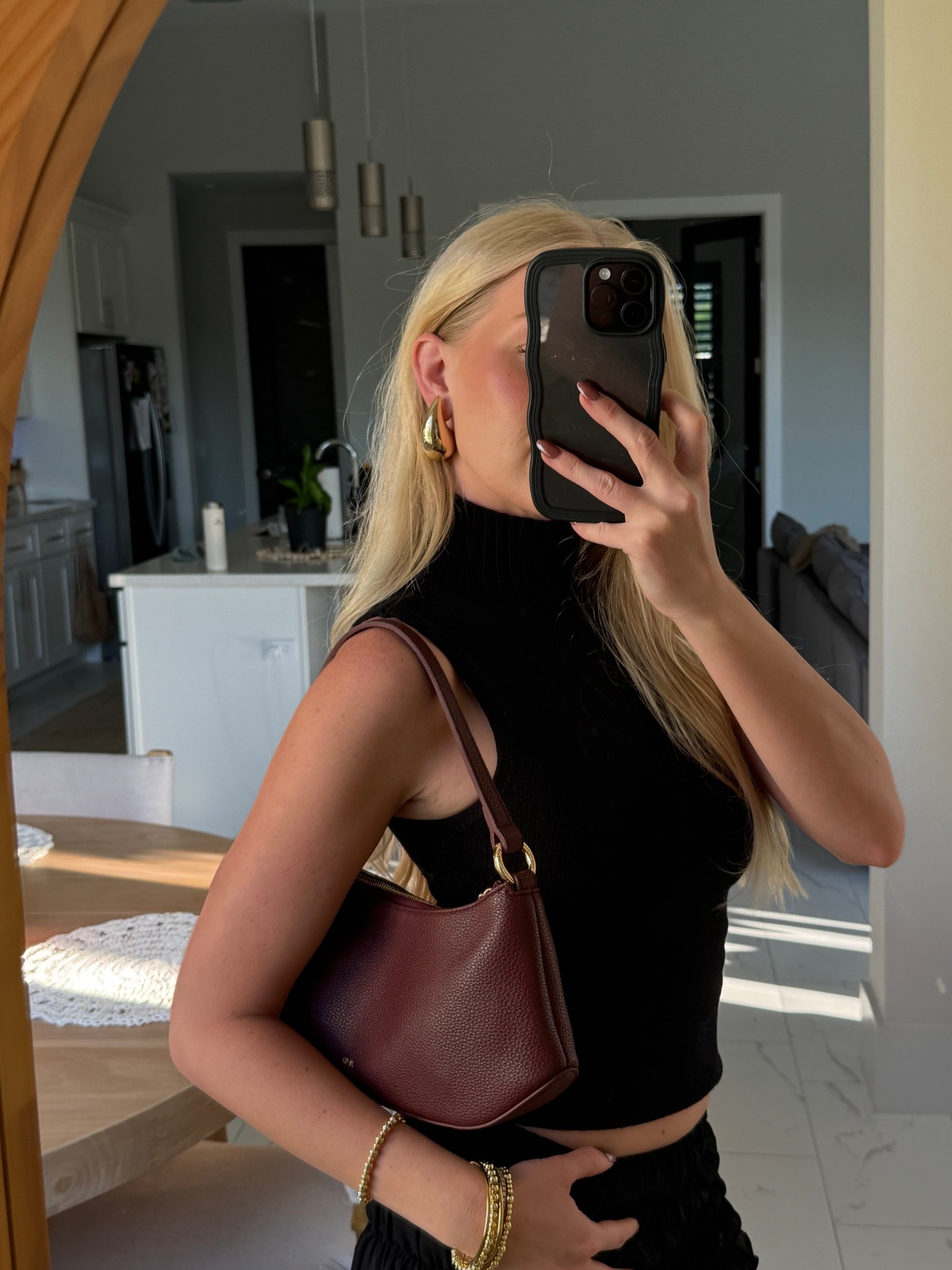 the perfect red wine mini bag 🍷

#LTKFindsUnder100 #LTKSeasonal #LTKItBag