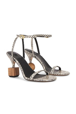 Les Sandales Bisou | FWRD 