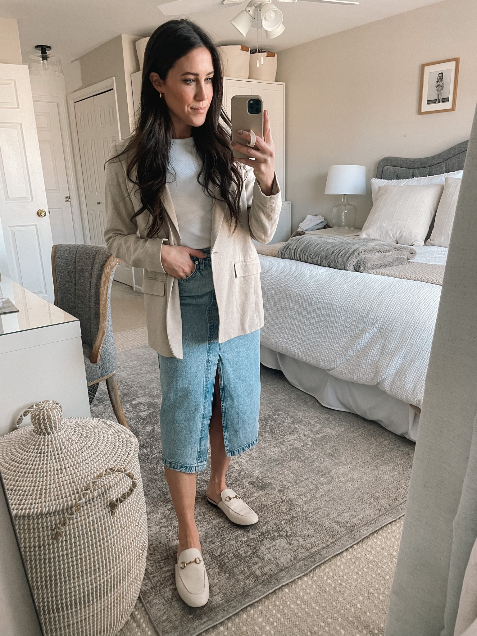 Denim skirt - 2
Tee- small
Linen Blazer- small

#LTKstyletip #LTKSeasonal