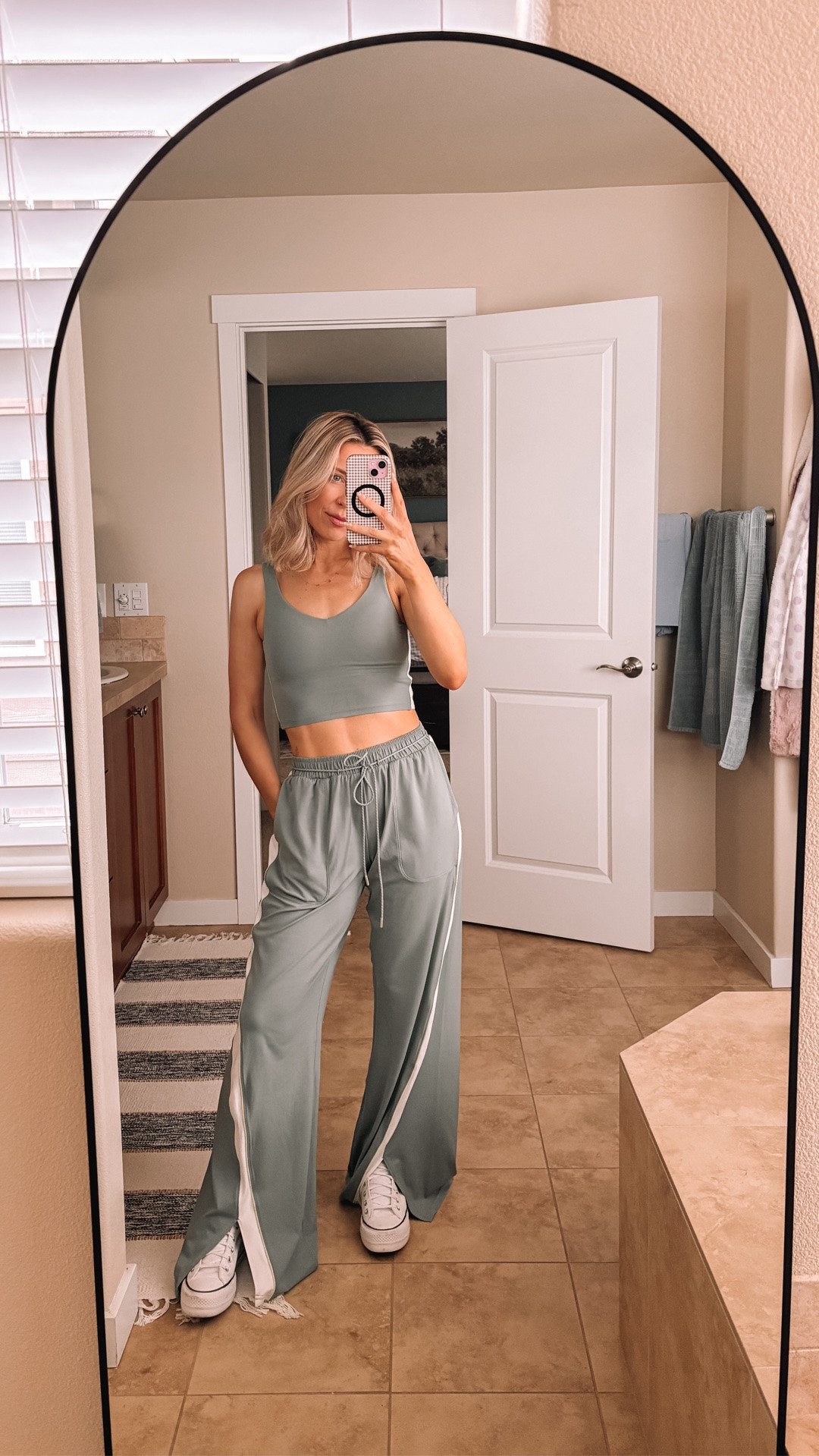 Love this @Aerie set! I’m in size small top and bottoms. On sale right now too!!

#LTKfitnessgoals #LTKootd #LTKmomlife