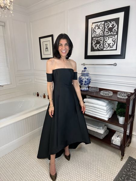 #wedding #bridalparty #motherof #motherofthebride #motherofthegroom #weddingguest #blacktie #formal #over50 #fashion #styleinspo #outfitinspo #over50style #outfits #outfit #style 