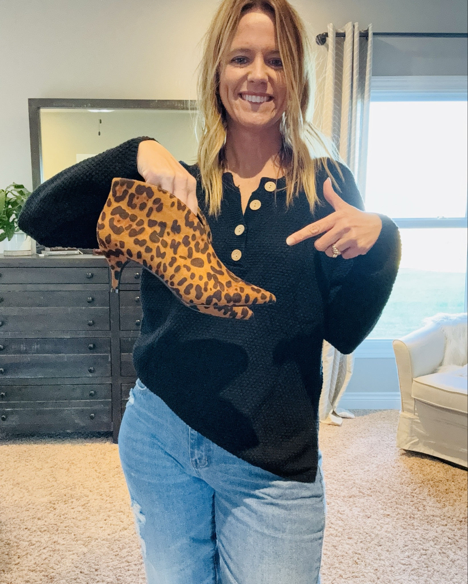 These leopard pointy boots are a statement piece that takes any outfit to the next level! Whether you're pairing them with jeans for a casual look or a sleek dress for a night out, they add just the right amount of boldness. Shop the look and get ready to step up your style game! #LeopardBoots #FallFashion #OOTD #ShopMyLook

#LTKFindsUnder50 #LTKStyleTip #LTKU