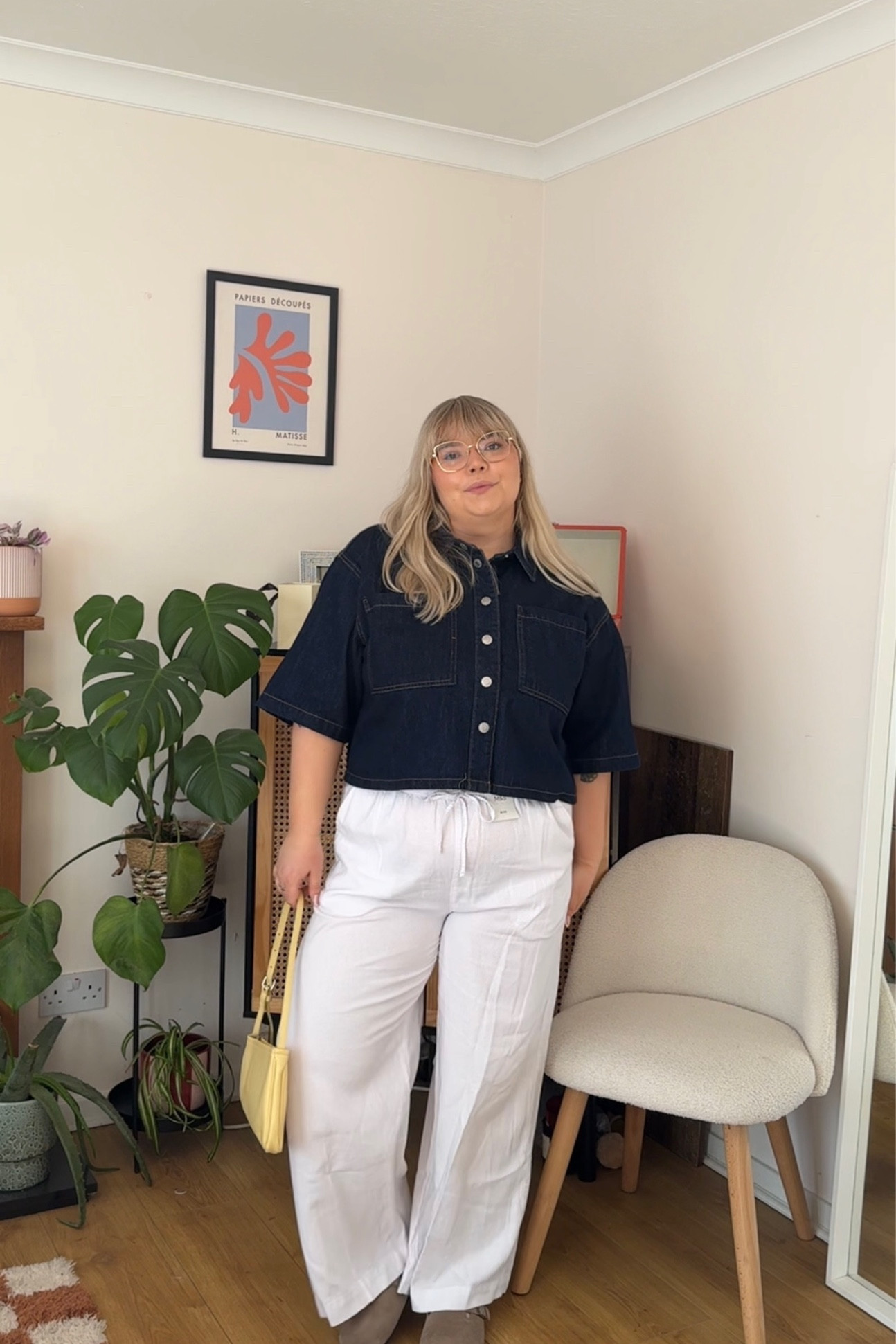 Spring is springing and the linens are back! 🐚🌼 

#linentrousers #marksandspencer #springfashion #whitelinen #midsizestyle 

#LTKSeasonal #LTKeurope #LTKmidsize