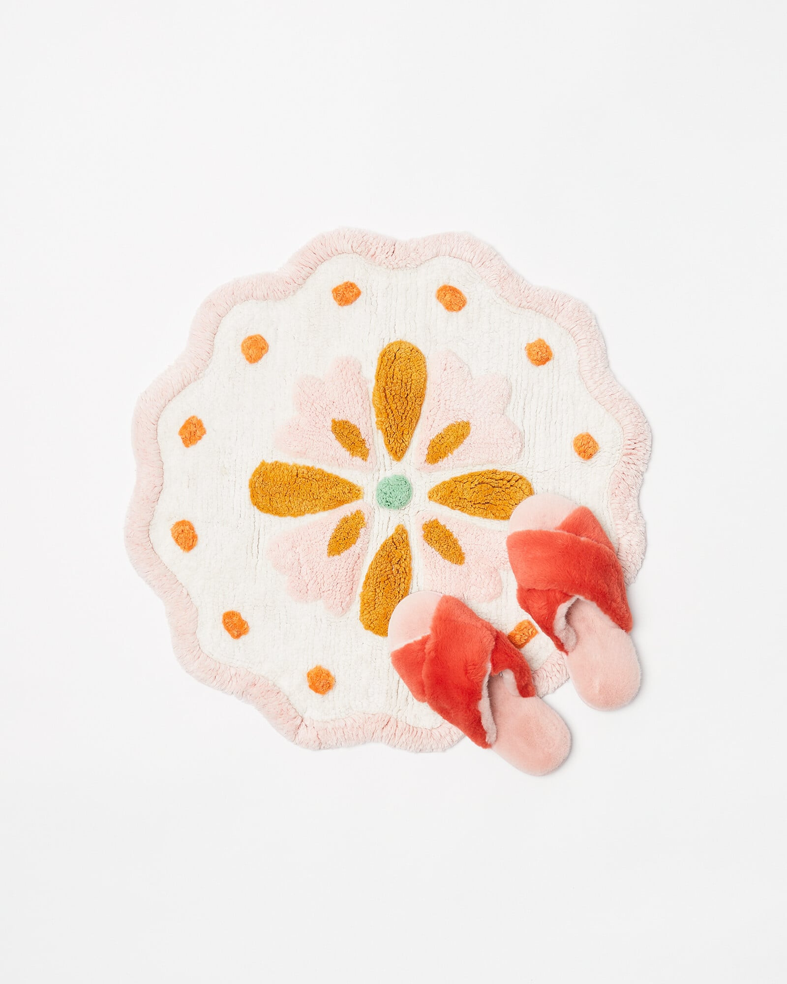 Floral Scalloped Bath Mat Small | Oliver Bonas | Oliver Bonas (Global)