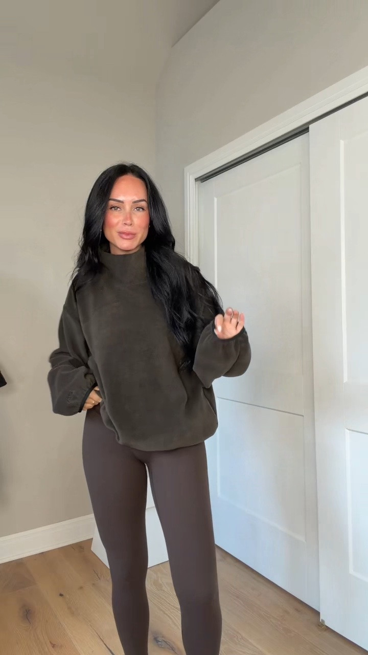 The cutest fleece mock neck for fall 🐻 So cozy and perfect for layering as the weather gets colder! I’ll have all my outfit details over on my LTK 🫶🏻

My sizing: 5’7, 145lbs, 32DD
Wearing a size small bra, size medium fleece + size 4 leggings





@Aritzia #aritzia #aritziaoutfit #falloutfit #fallfashion #athleisure aritzia fleece mock neck, aritzia fall outfit, cozy fall outfit, fall athleisure outfit, fleece pullover, women’s fleece, fall layering pieces, aritzia leggings, neutral fall outfit, brown fall outfit, cozy athleisure, casual fall outfit, everyday fall style, cold weather outfit, fall fashion inspo, aritzia outfit inspo, comfy fall clothes, fall wardrobe staples