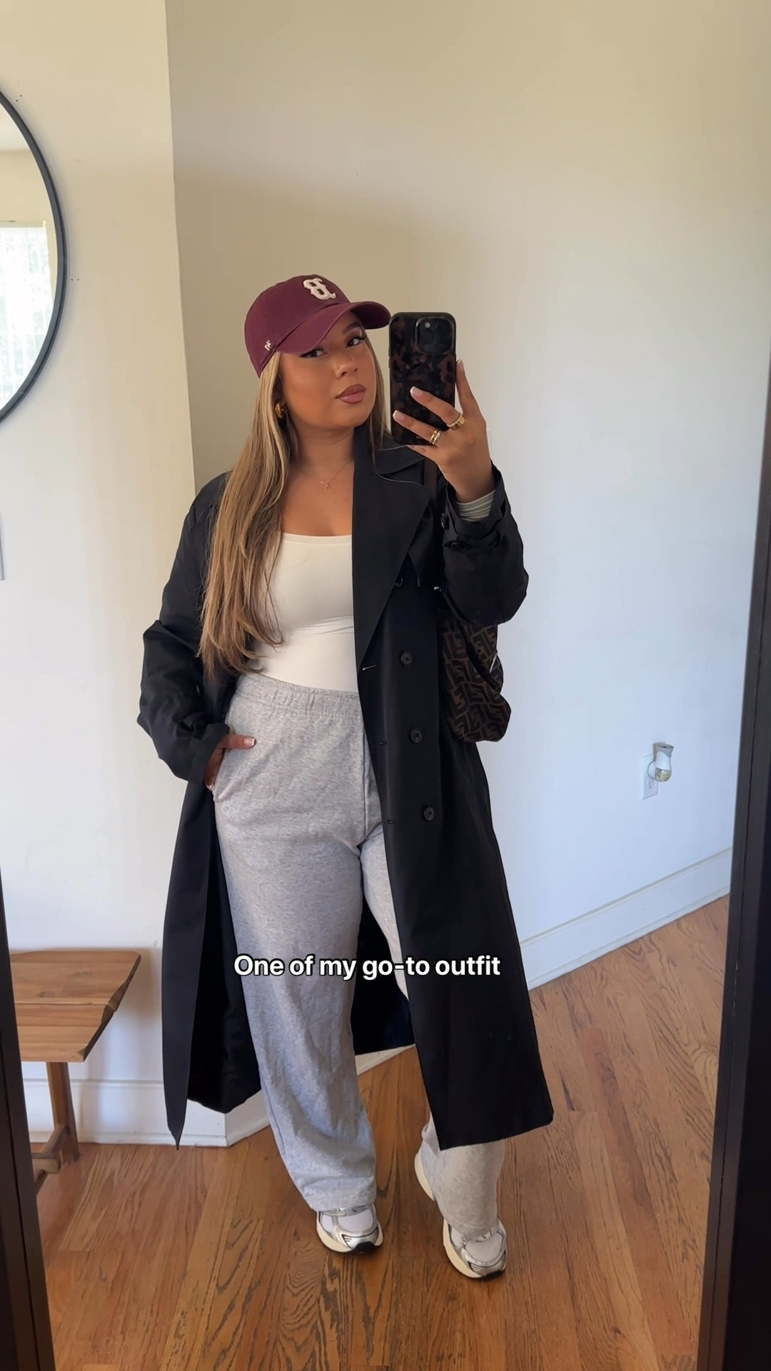 Go-to Outfit Formula for Fall🤎🍂

Top: M 
Sweats: L & I’m 5’2 for ref. 