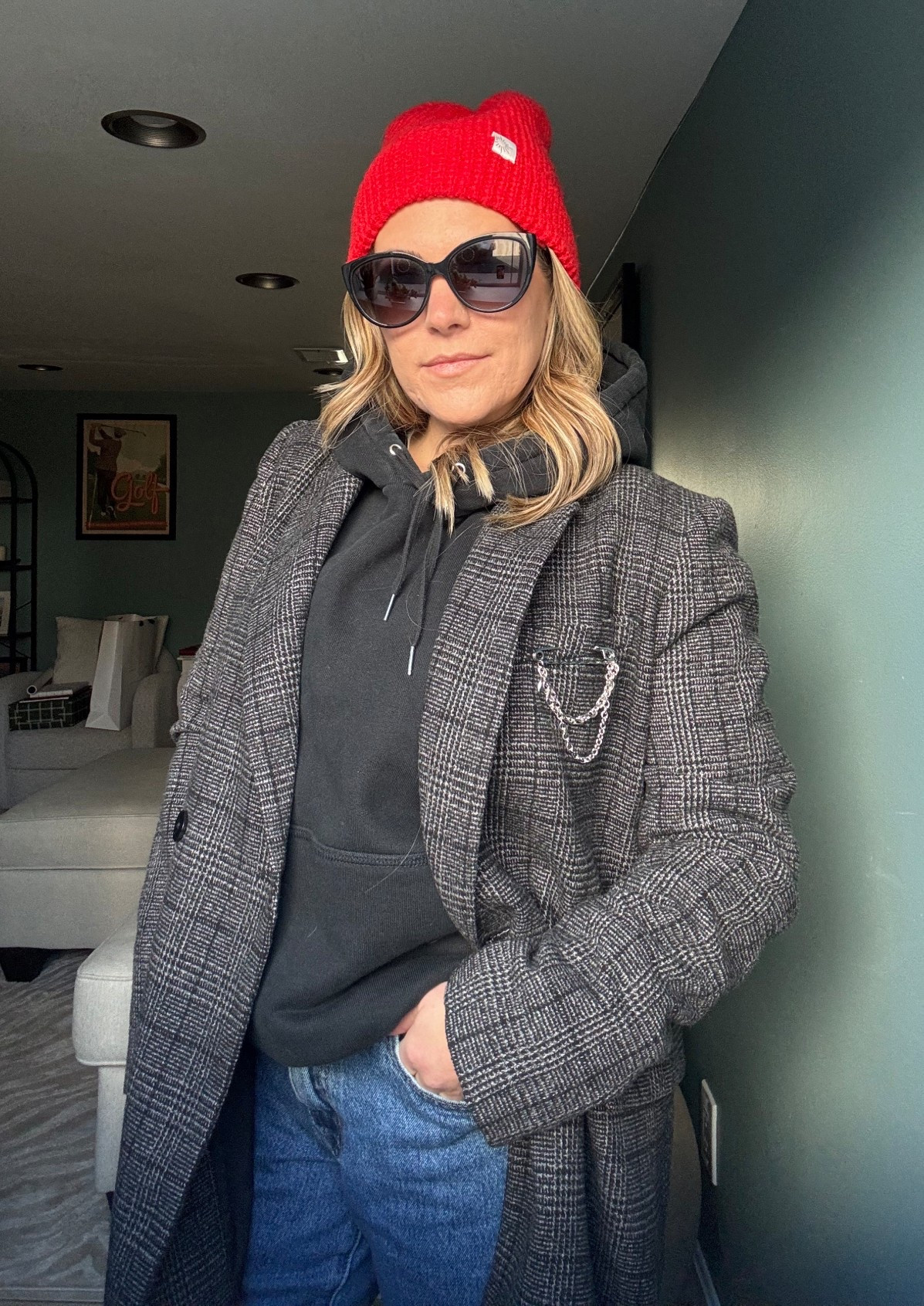 Casual outfit for running errands during the holidays, the gifts won’t buy themselves!

#LTKgrwm #LTKootd #LTKdayinmylife