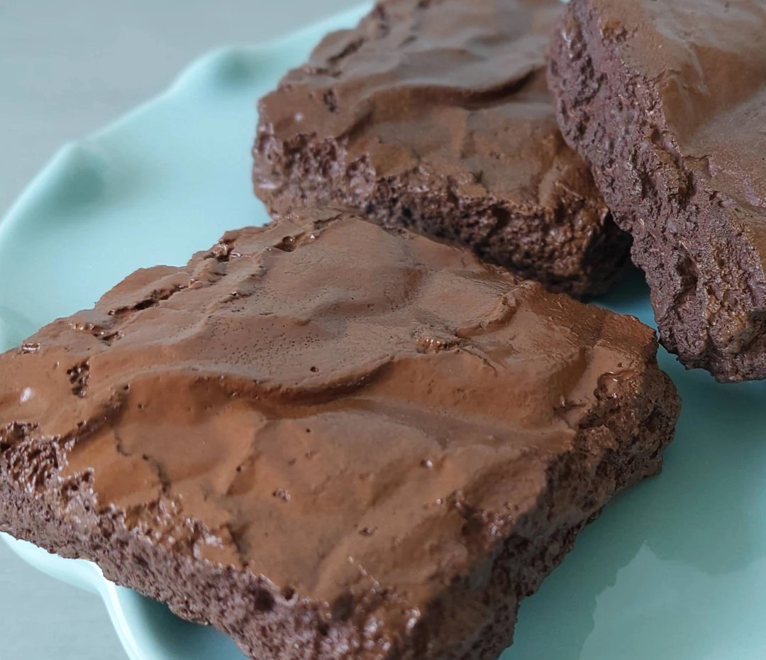Fake super realistic chocolate brownies, set of 3. unbelievably realistic. | Etsy (US)